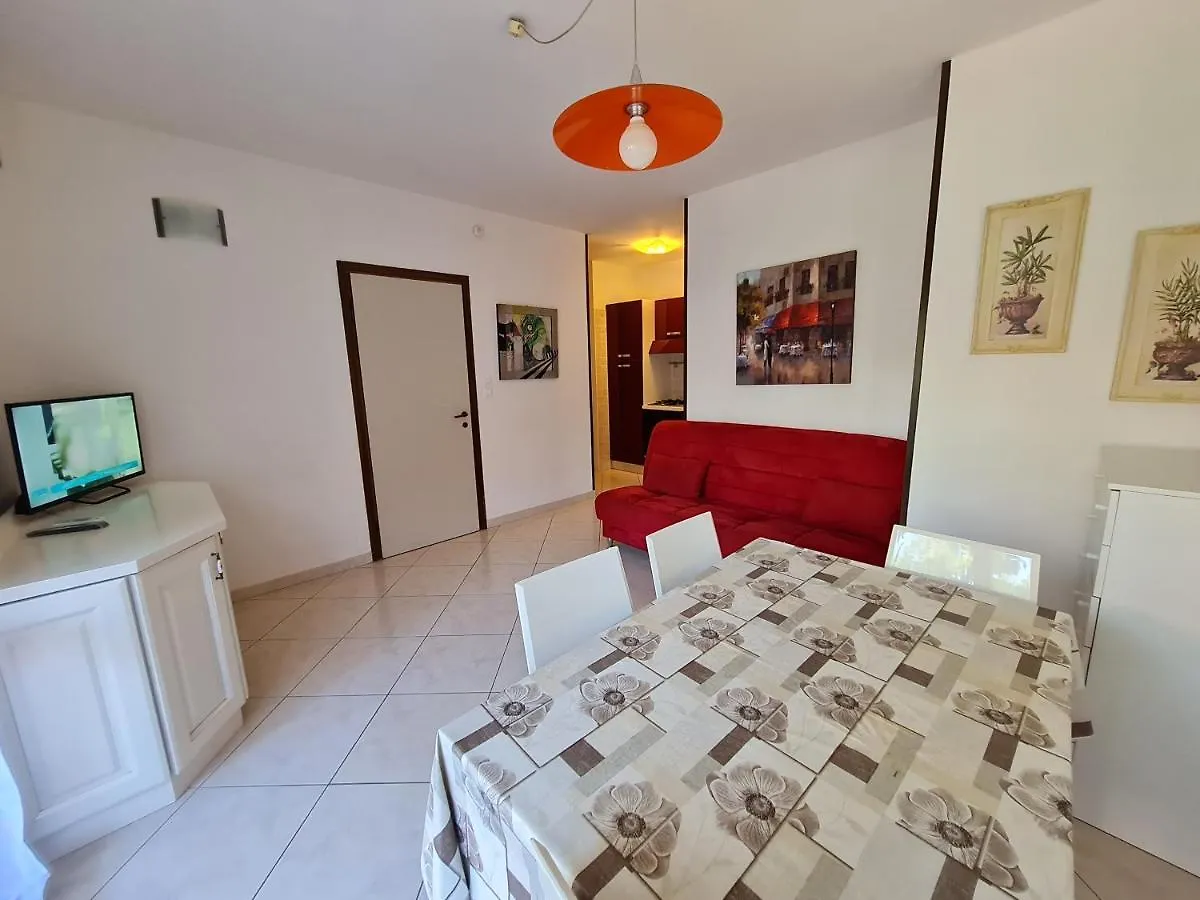 Easy Apartments Peschiera Peschiera del Garda 0*,