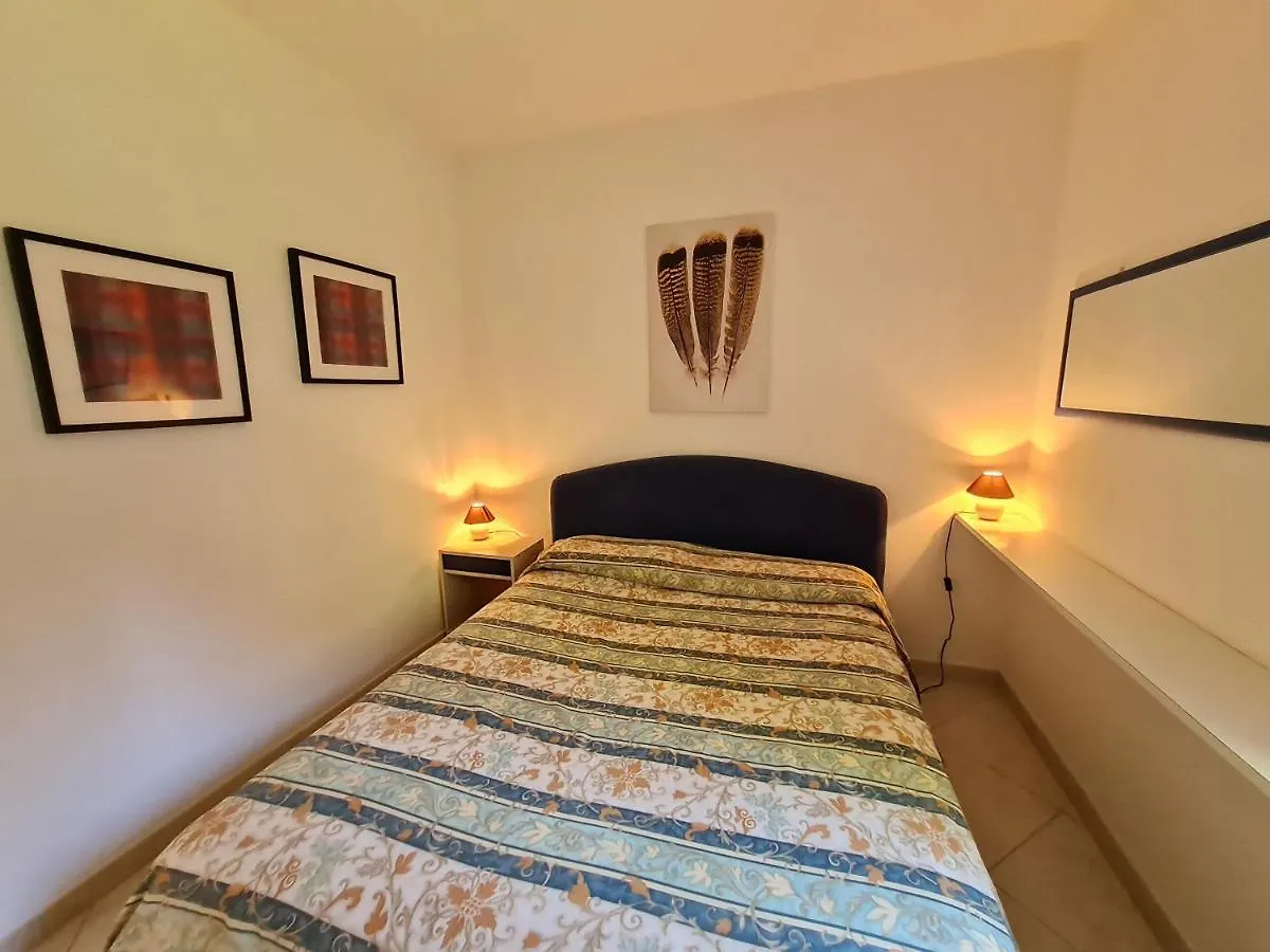 Easy Apartments Peschiera Peschiera del Garda 0*,  Italia