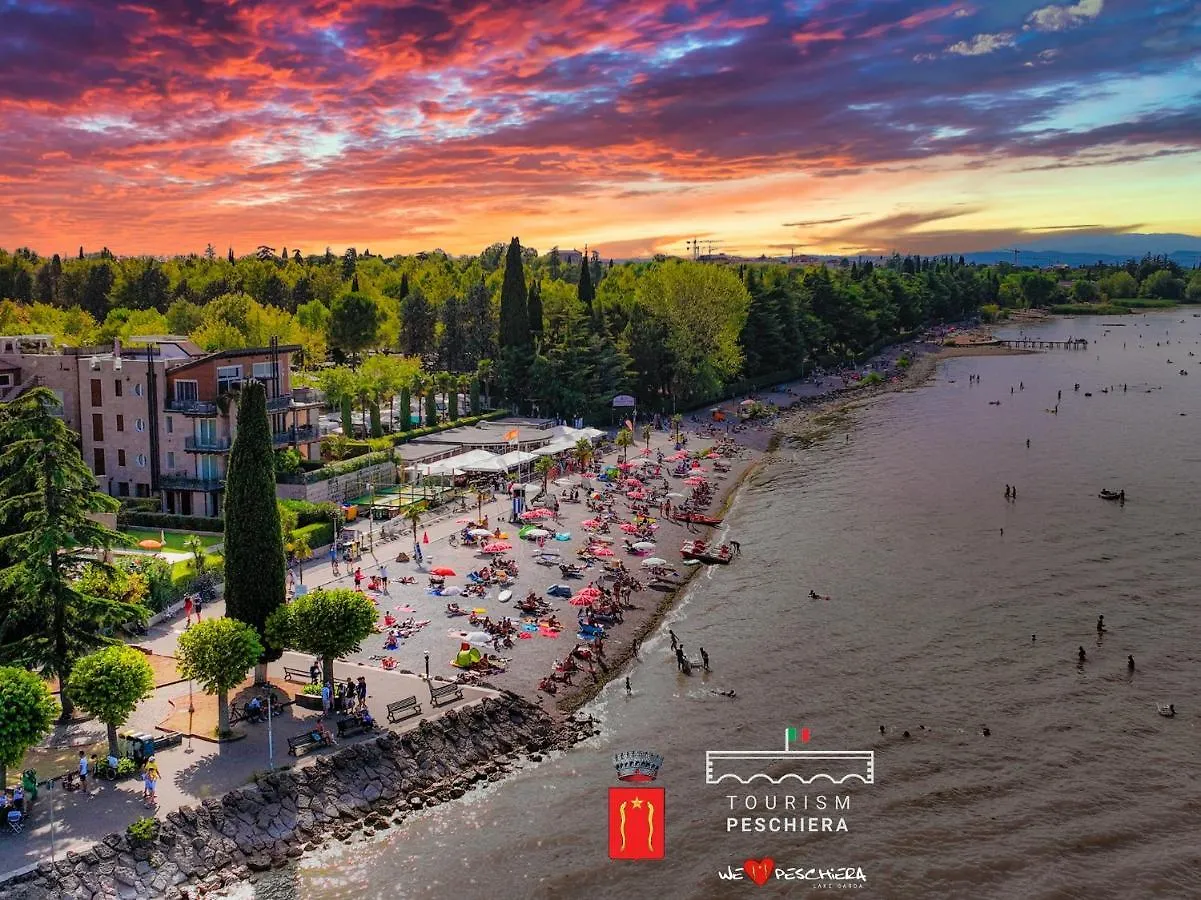 Easy Apartments Peschiera Peschiera del Garda Italia